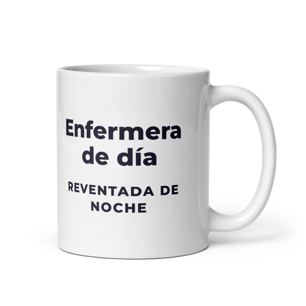 Taza Enfermera de día reventada de noche